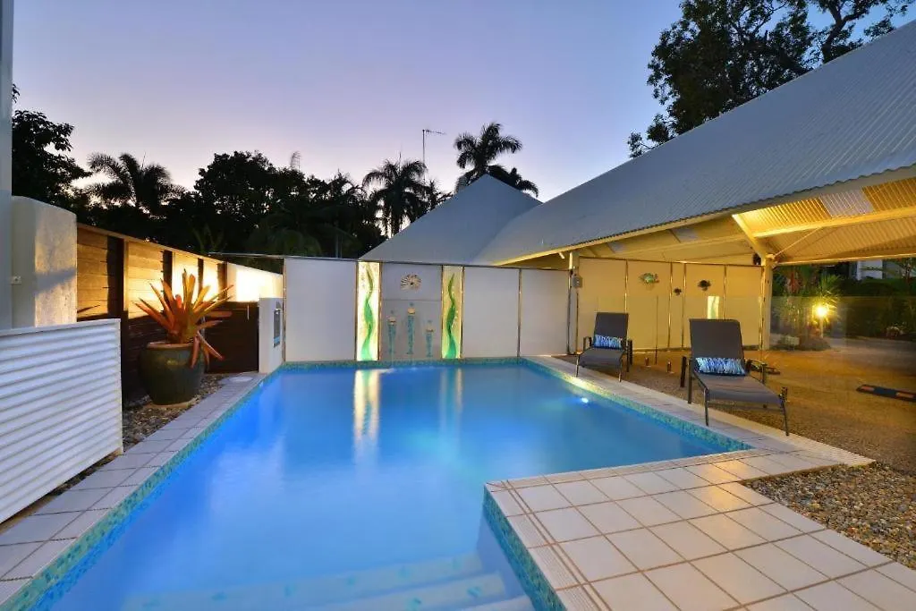 Serenity Villa With Heated Pool & Beach Access Port Douglas
