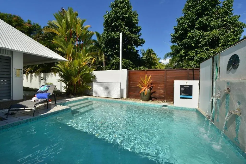 Serenity Villa With Heated Pool & Beach Access Port Douglas