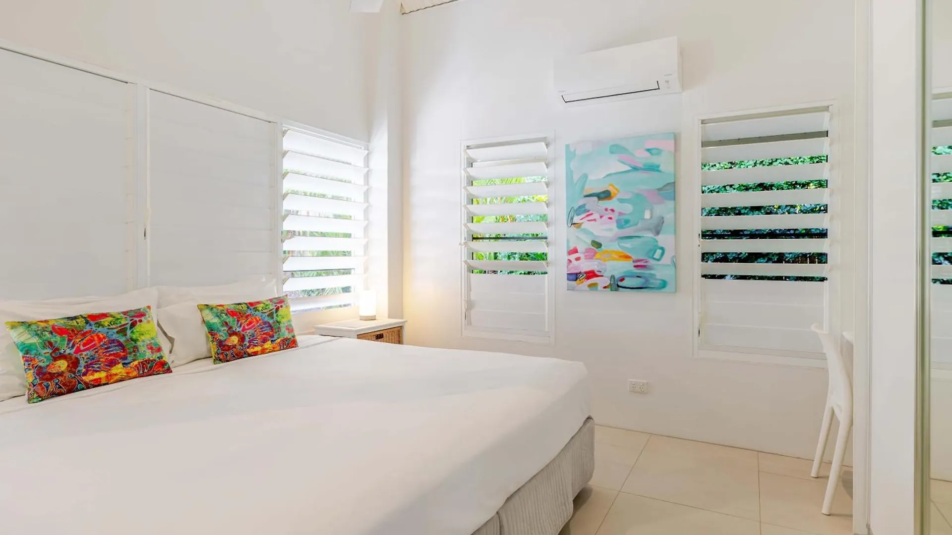 Serenity Villa With Heated Pool & Beach Access Πορτ Ντάγκλας