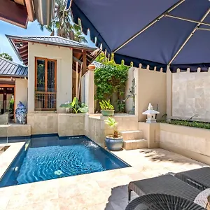  Villa Paradiso Pavilion - An Intimate Bali-style Haven